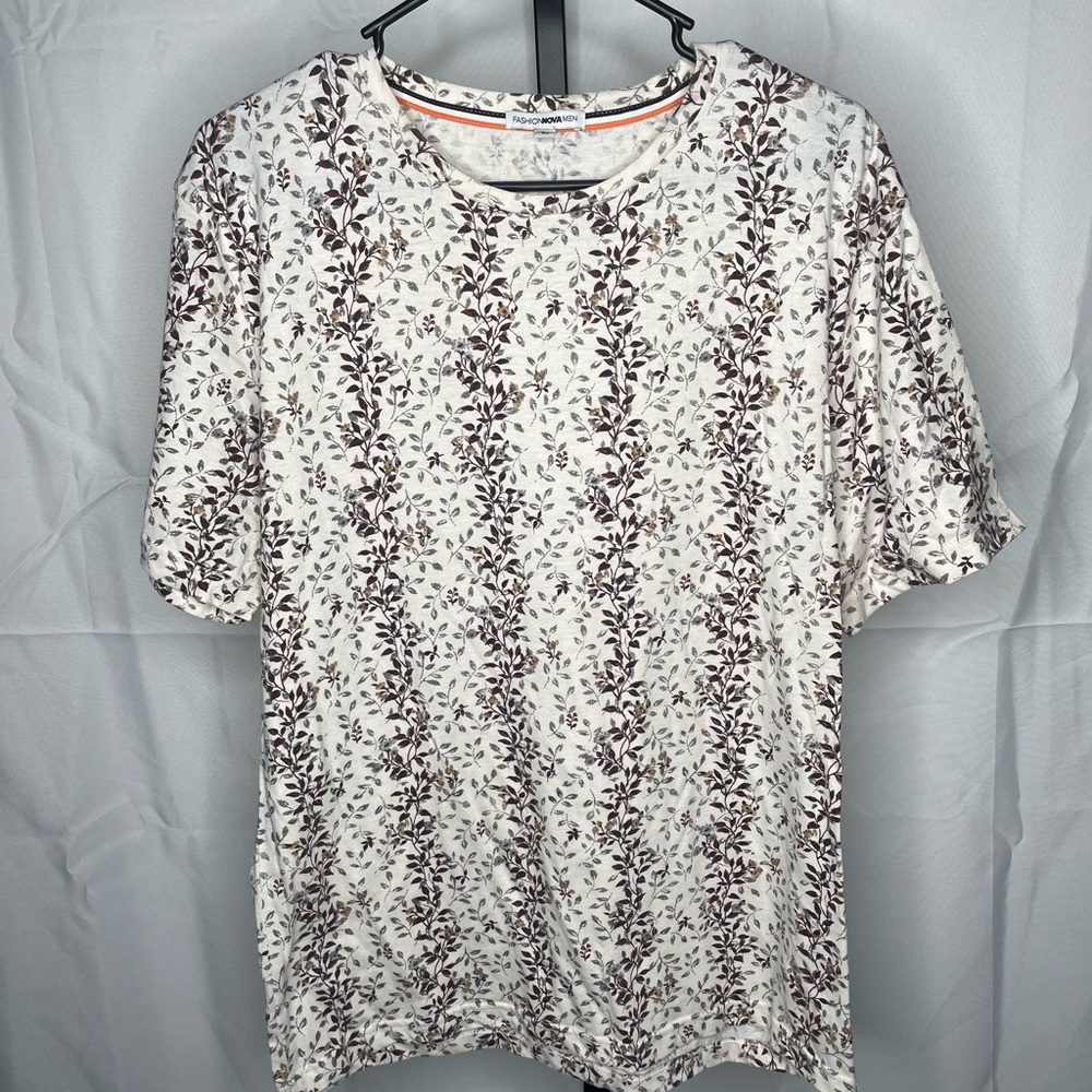 Mens Large FashionNova Flowers Shirt